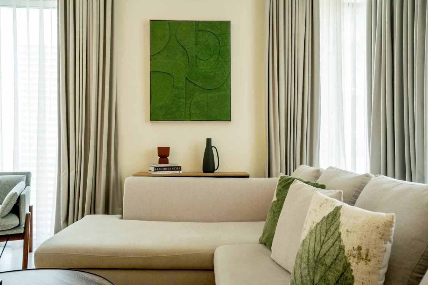 Lux Bright 2br With Palm Jumeirah Views Apartment *