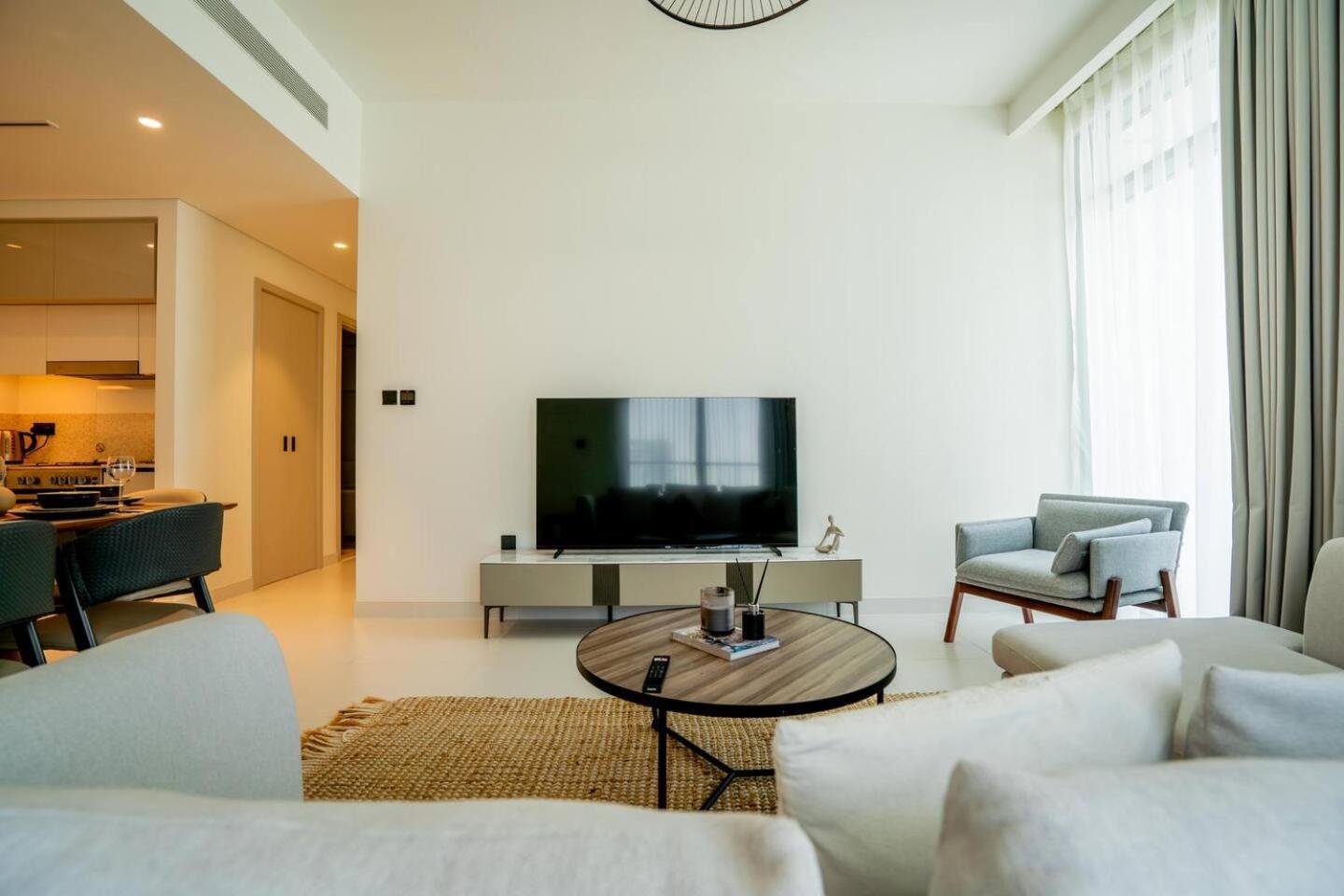 Lux Bright 2br With Palm Jumeirah Views Apartment *
