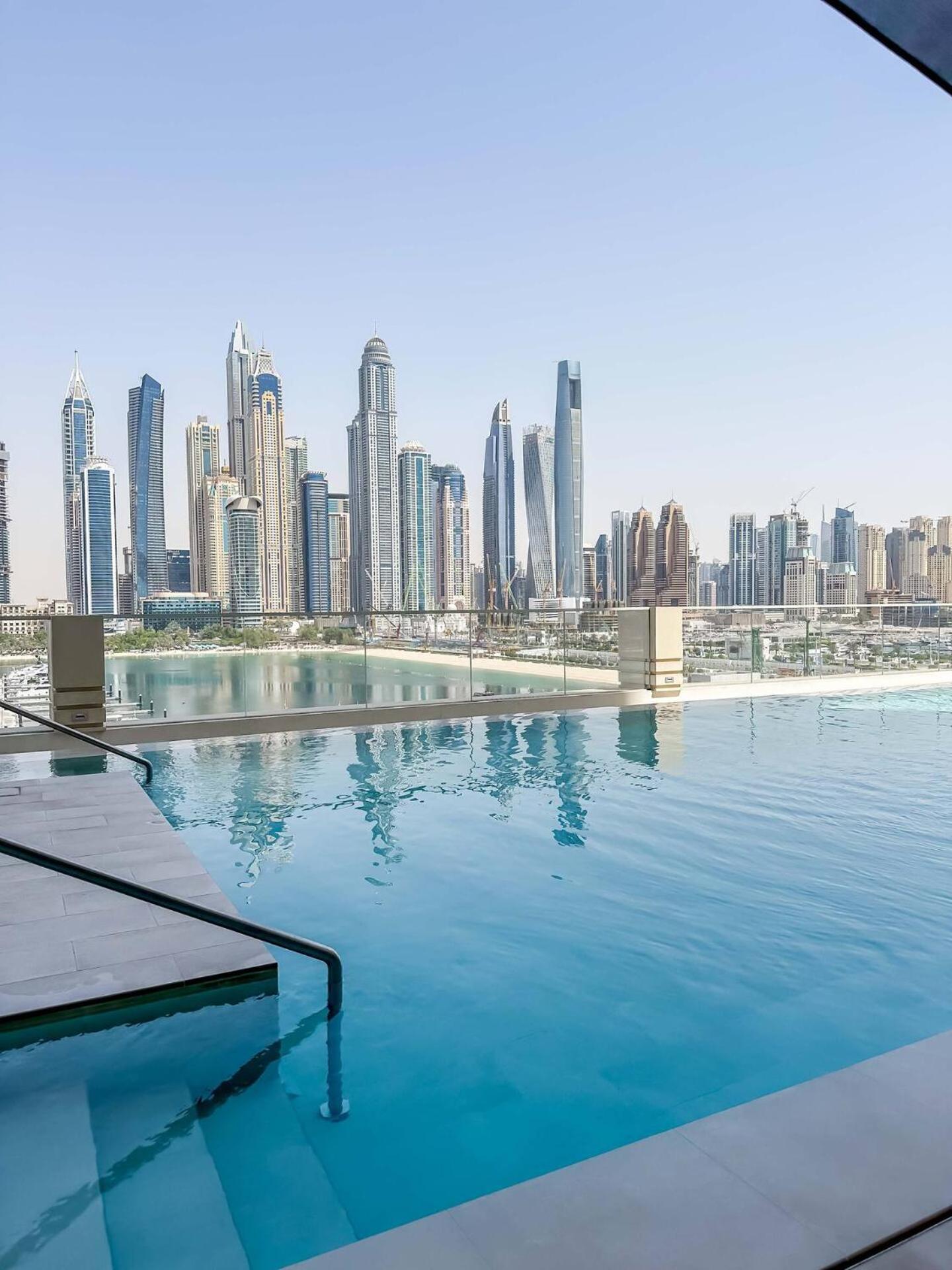 Lux Bright 2br With Palm Jumeirah Views