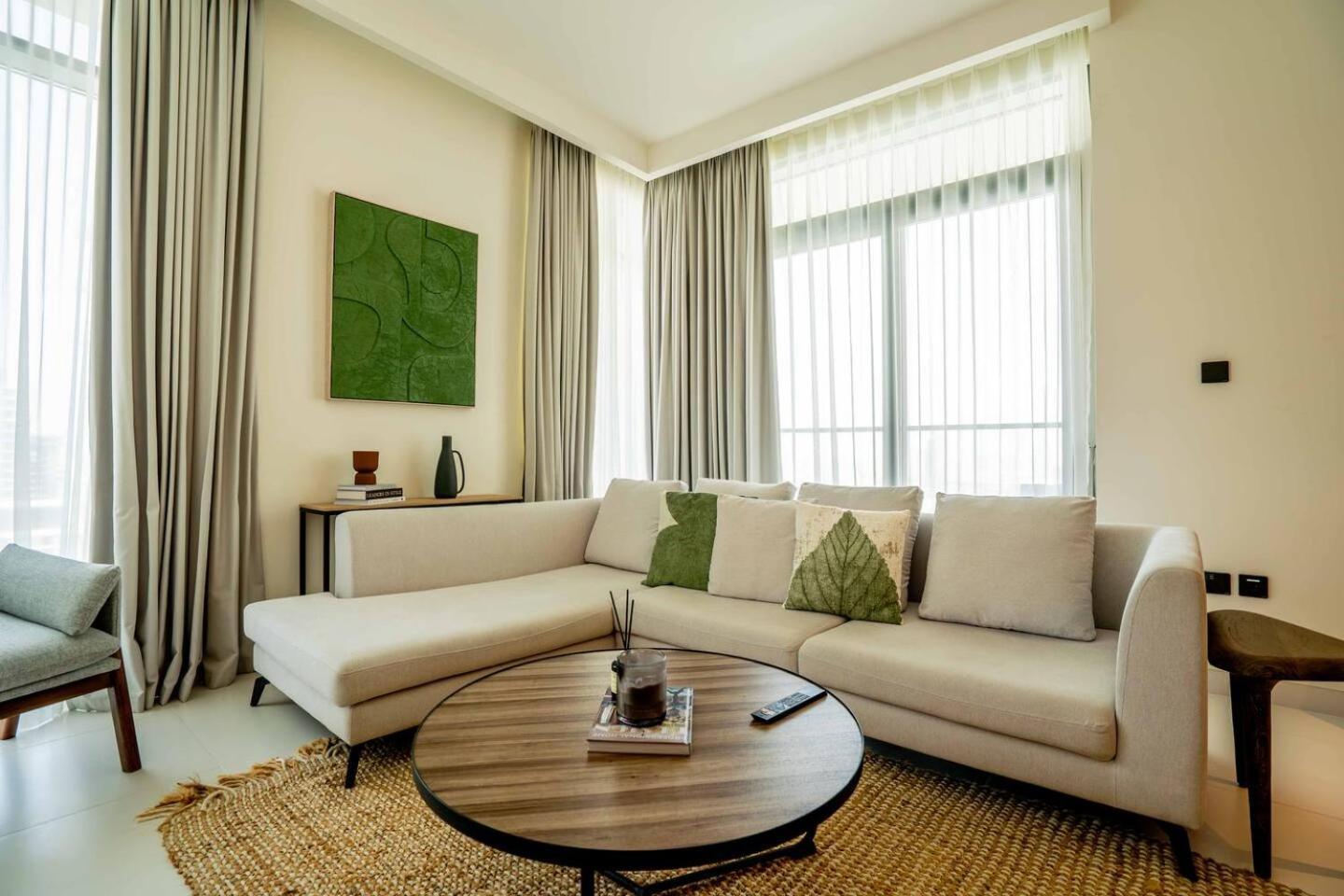 Lux Bright 2br With Palm Jumeirah Views Apartment