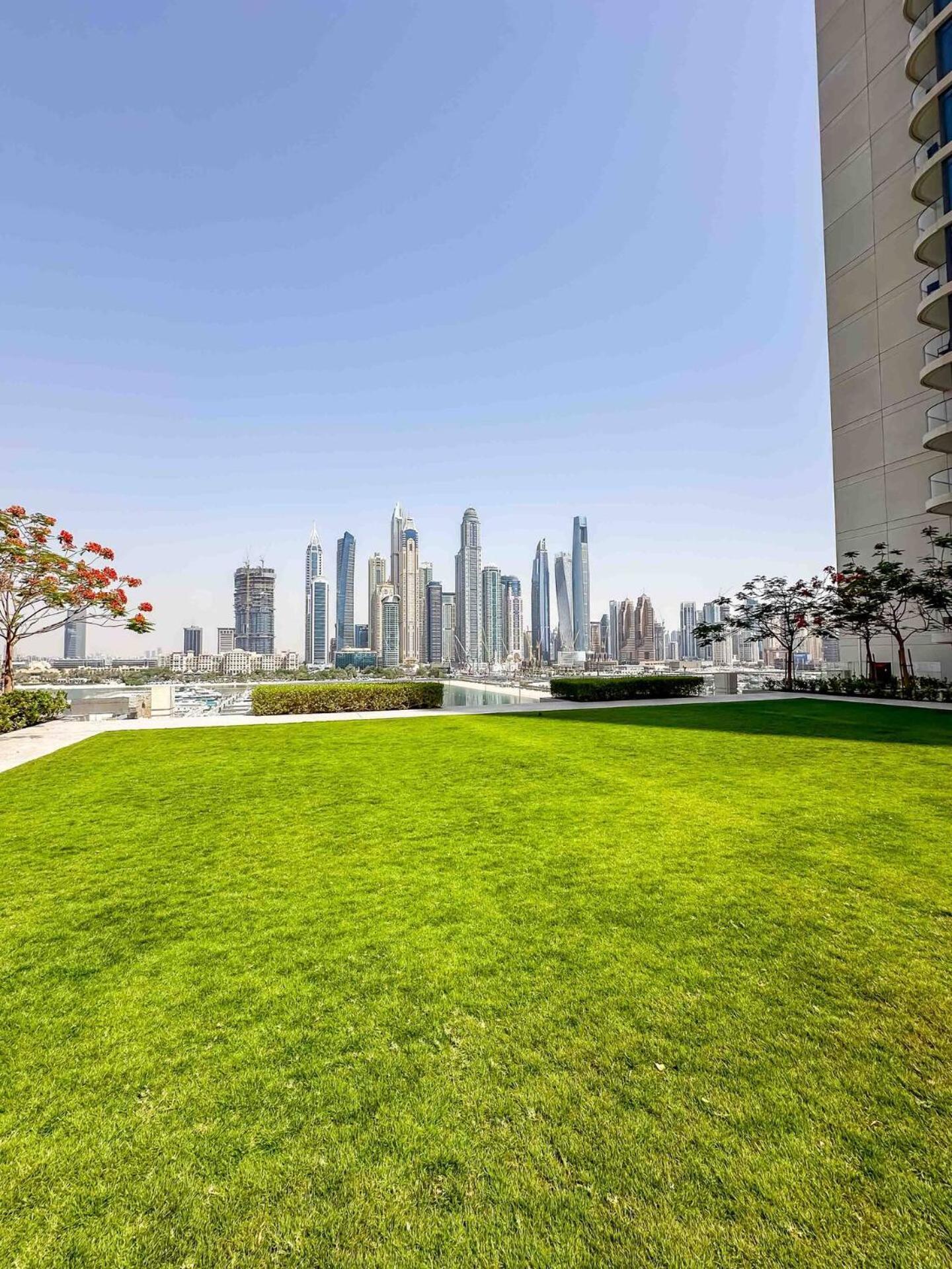 Lux Bright 2br With Palm Jumeirah Views Apartment